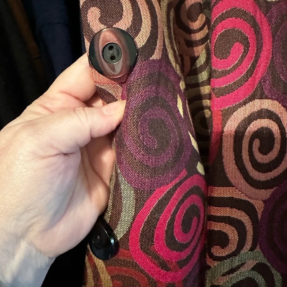 Bentley a. Swirl Coat in Large - Picture 7 of 7